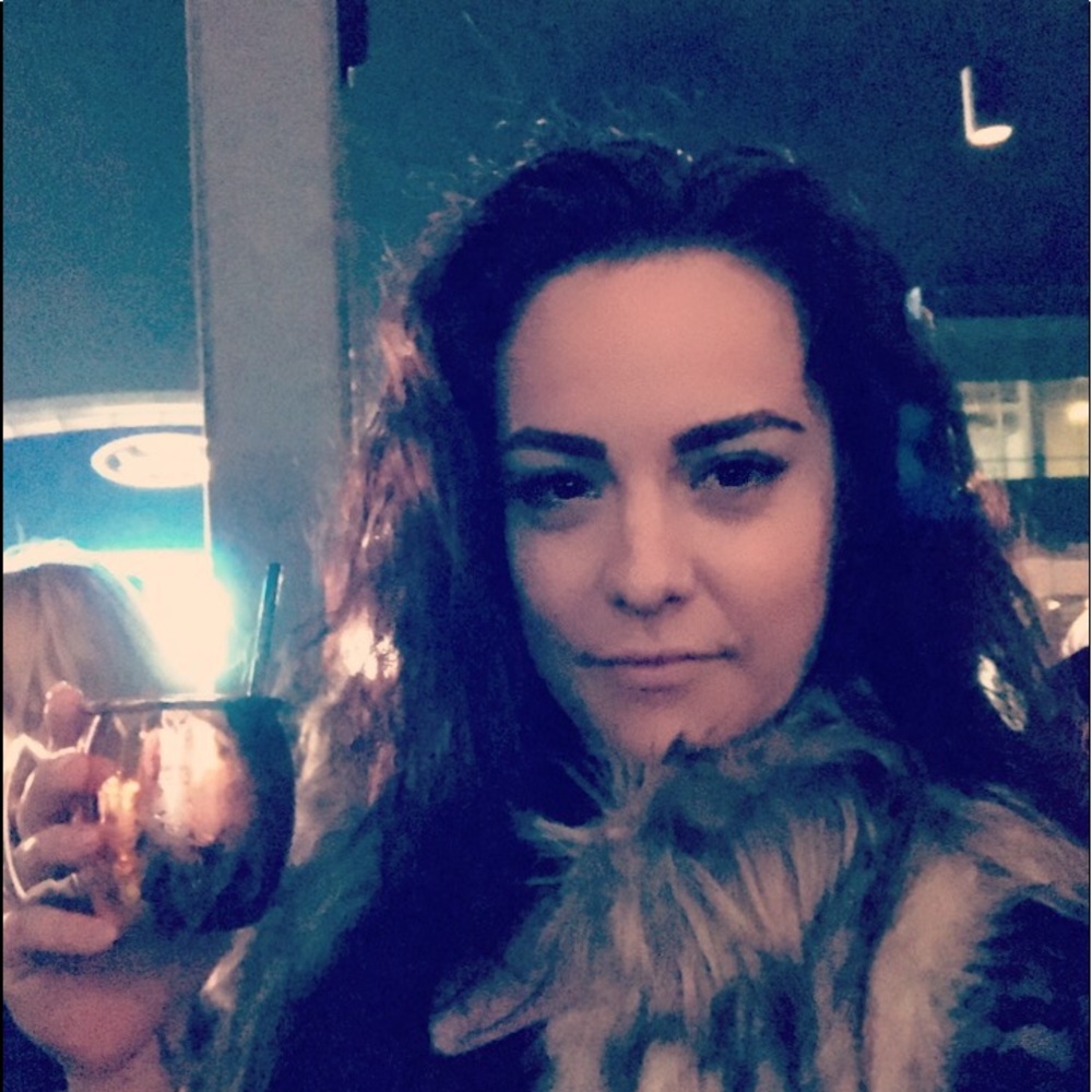 Meet your Posher, Romina